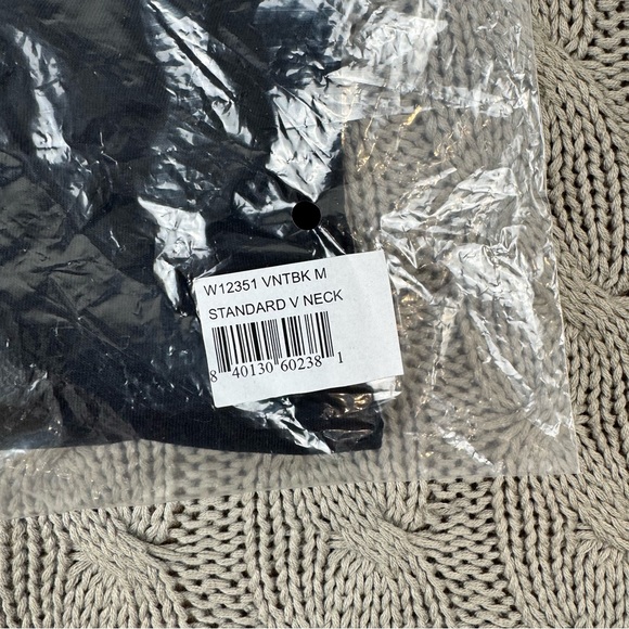 Cotton Citizen Vintage Black Standaed V Neck Tee Medium USA Made - Picture 2 of 15